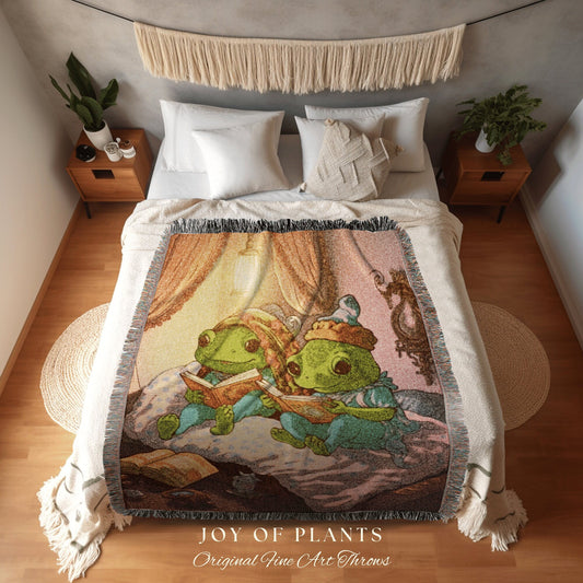 Frog and Toad Tapestry Cottagecore Decor Woven Throw Blanket Vintage | Frog Tapestry Whimsigoth Decor Toad Art Blanket Frog Lovers Gift |