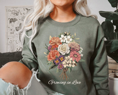 Birth Flower Bouquet Shirt Family Custom Gift for Mom | Grandma Garden Tee Nana Shirt Personalized Sentimental Gift Mom Birth Month Flowers