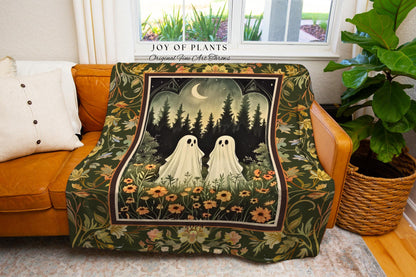 Vintage Aesthetic Ghost Friend Tapestry Floral Woven Throw Blanket Macabre Wall Art Ghost Decor Spooky Tapestry Halloween Goth Bedroom Decor