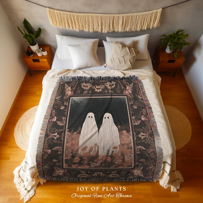 Ghost Friends Fall Halloween Blanket Woven Throw Whimsigothic Wall Art Spooky Ghost Tapestry Gift for Goth Dark Cottagecore Autumn Decor