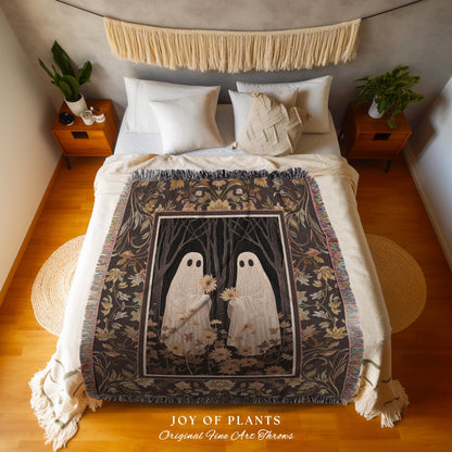 Vintage Aesthetic Ghost Couple Woven Throw Blanket Floral Fall Halloween Decor Ghost Art Tapestry Whimsigothic Decor Gift for Spooky Season