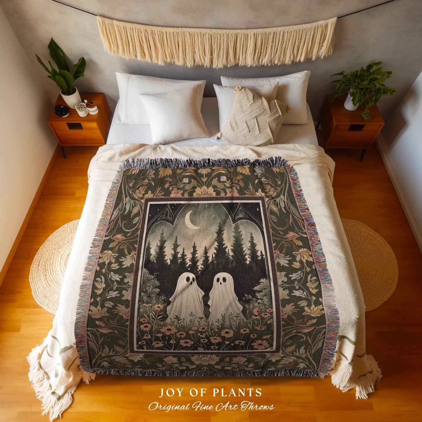 Vintage Aesthetic Ghost Friend Tapestry Floral Woven Throw Blanket Macabre Wall Art Ghost Decor Spooky Tapestry Halloween Goth Bedroom Decor