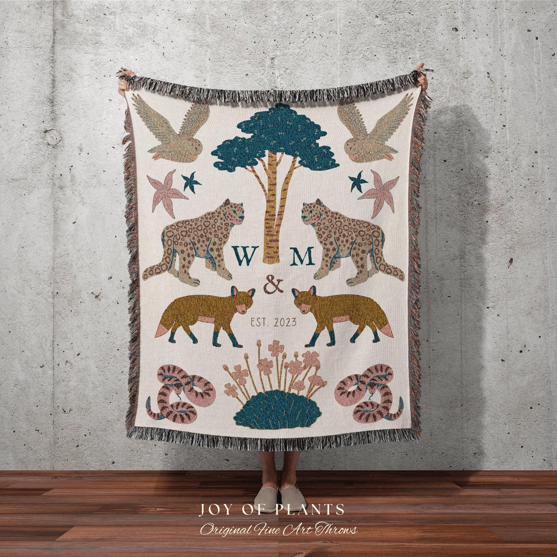 Minimalist Monogram Blanket Custom Anniversary Gift Cottagecore Wedding Initials Blanket Personalized Couples Gift Blanket Custom Tapestry |