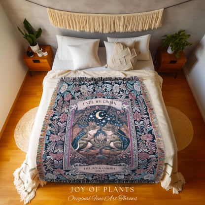 Royal Toad Lovers Personalized Blanket, Custom Name Frog Couple Gift Woven Throw Romantic Celestial Anniversary Tapestry Whimsical Keepsake